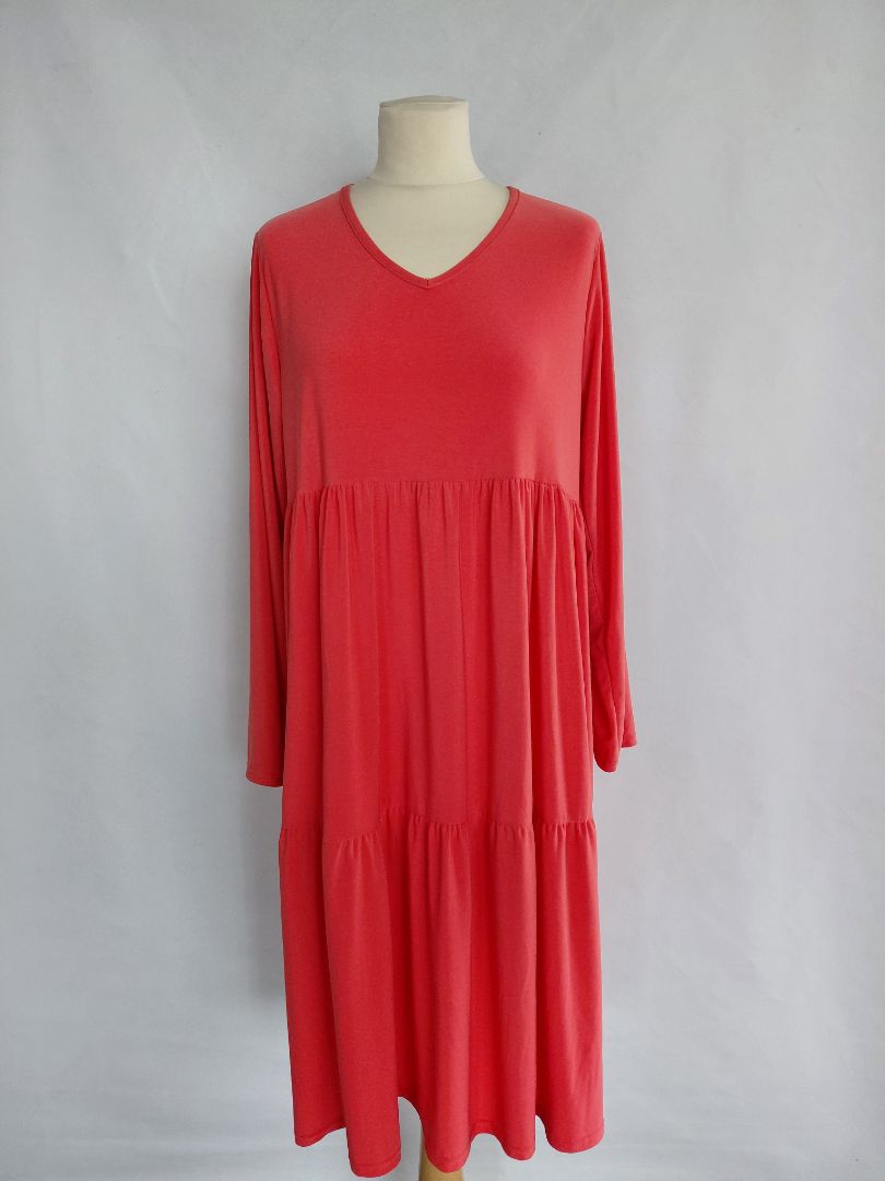 Dress, M