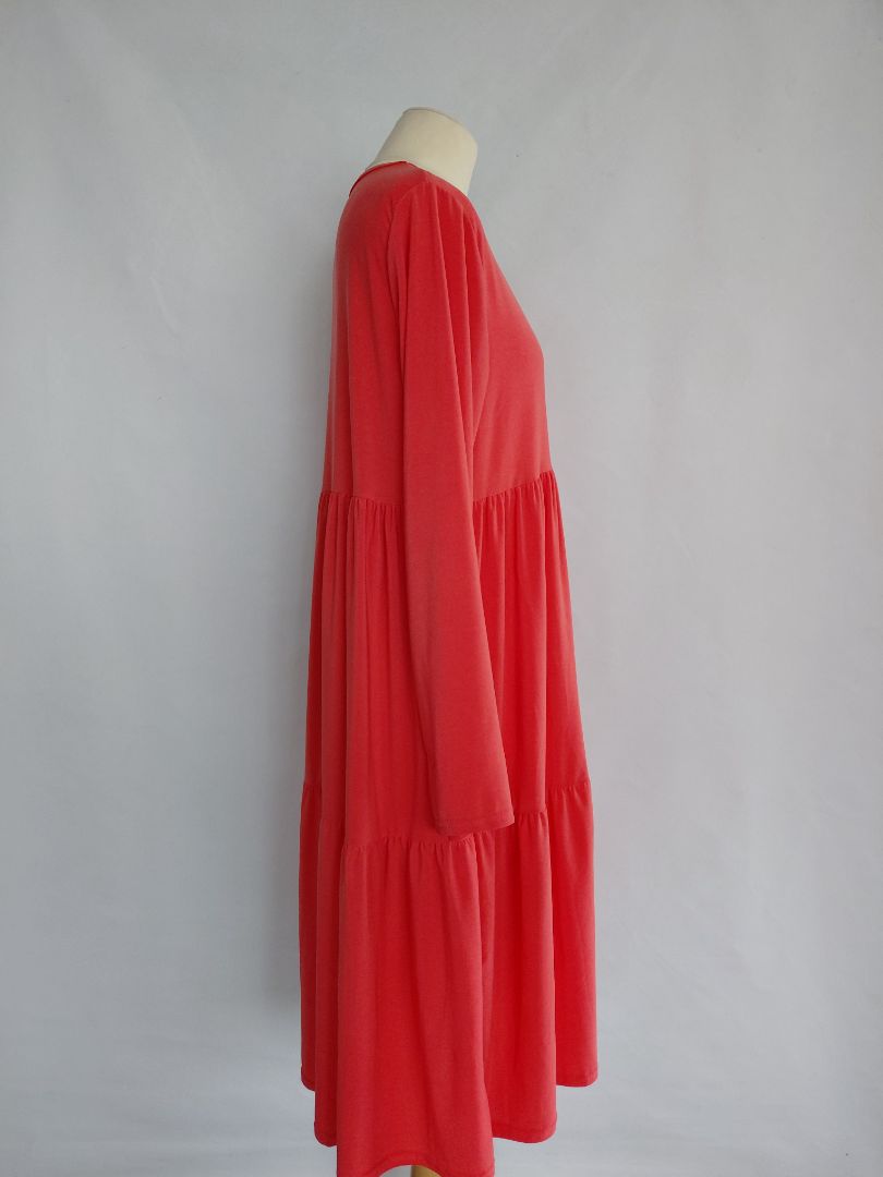 Dress, M