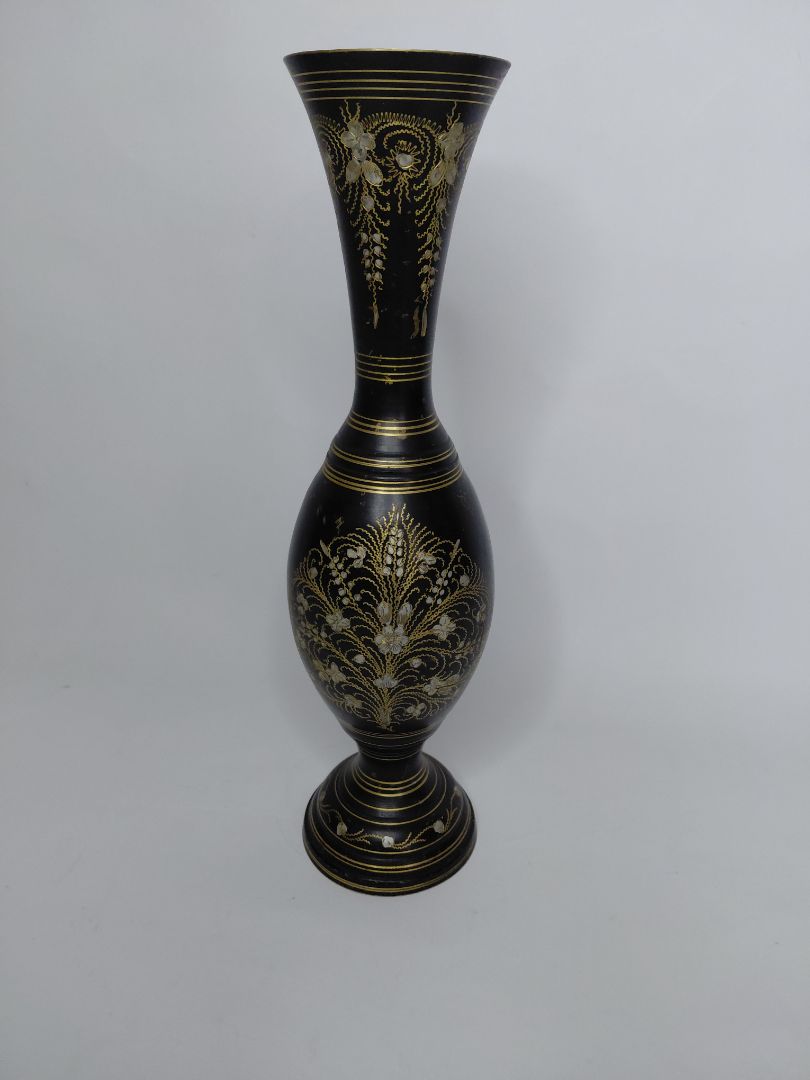 Vintage copper vase (30.5 cm)