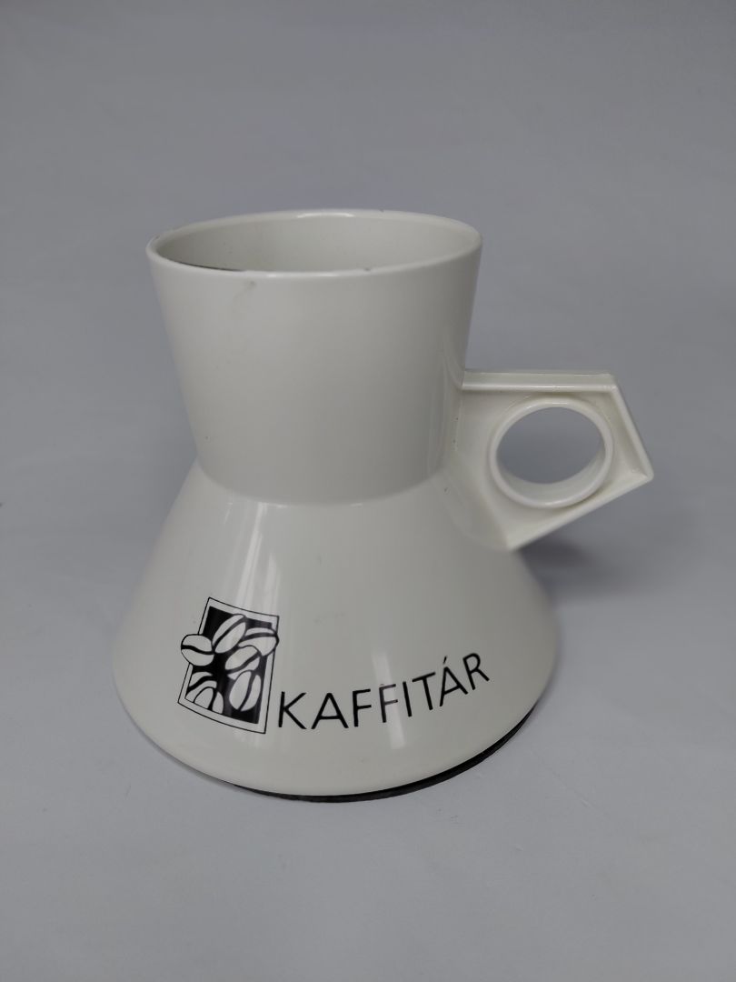 Vintage coffee cup marked Kaffitár, Kaffitár