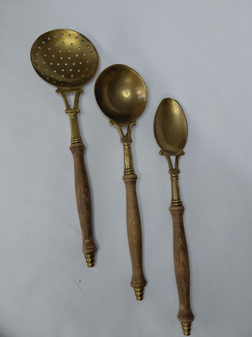 Brass ladle set