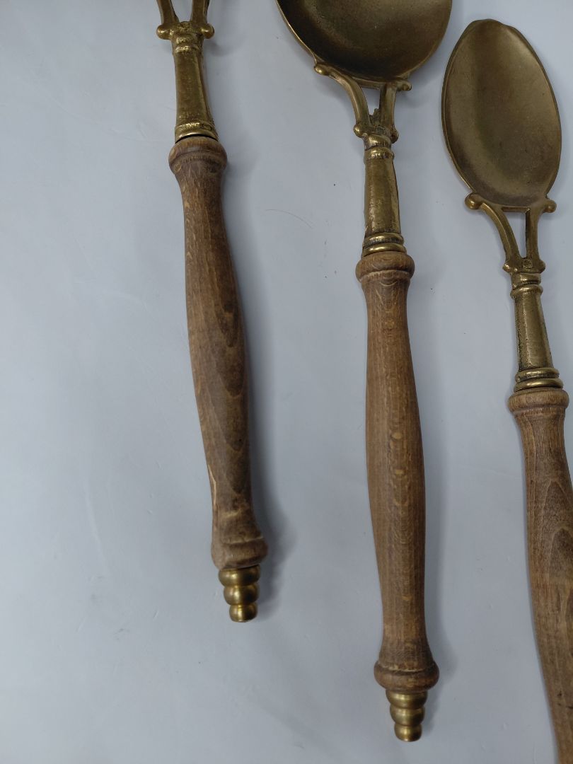 Brass ladle set