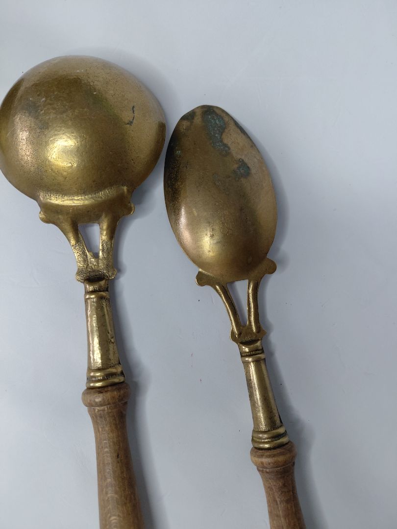 Brass ladle set