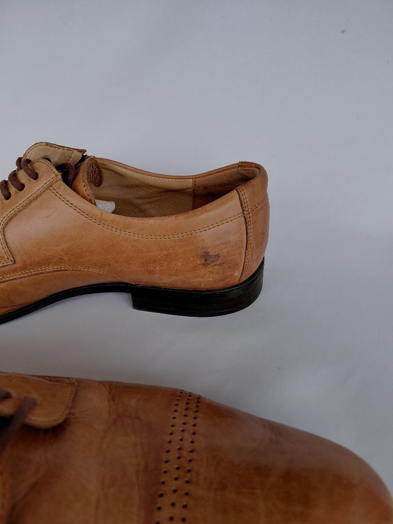 Brown leather shoes, EUR 42