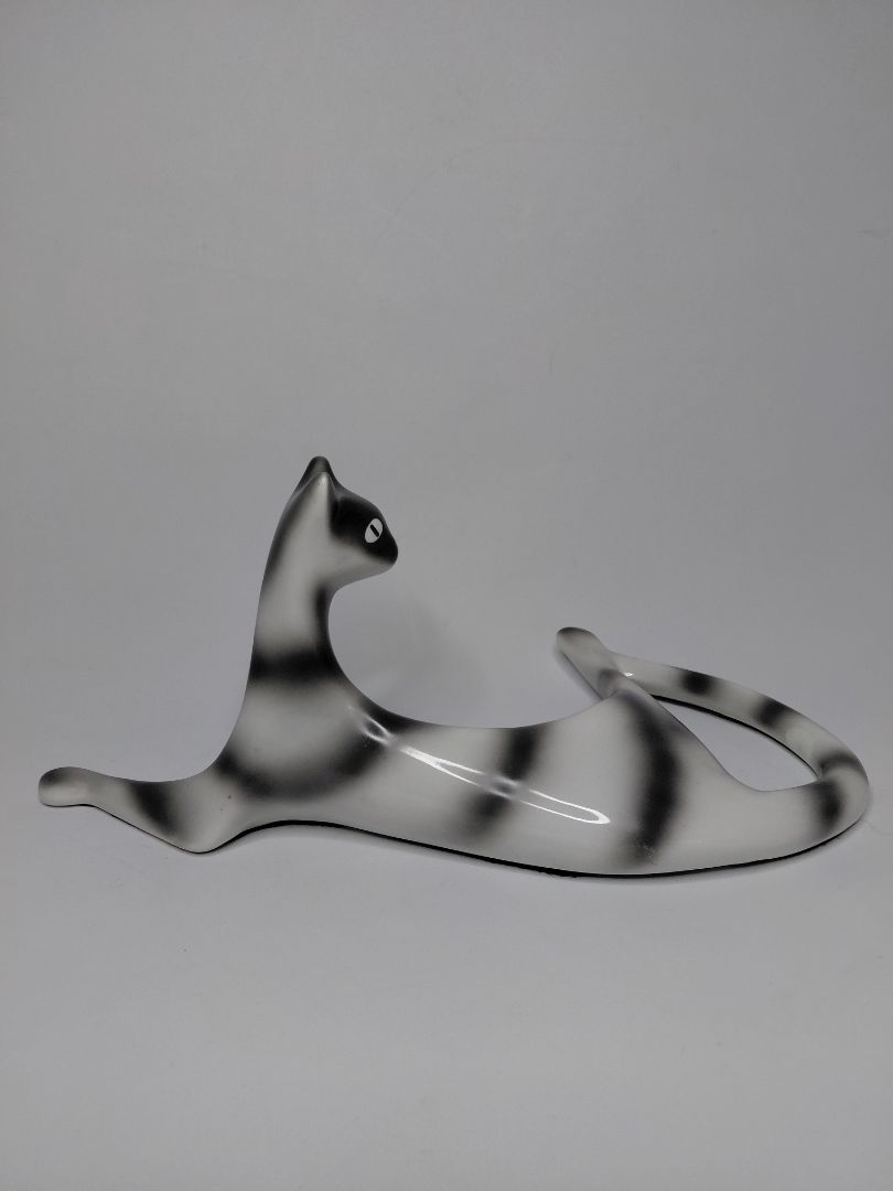 Lying Cat (1960s), Mieczyslaw Naruszewicz for Cmielow