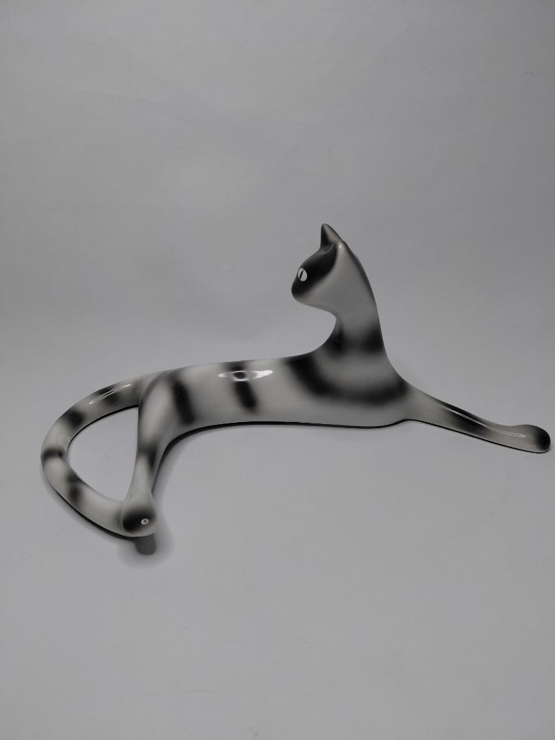 Lying Cat (1960s), Mieczyslaw Naruszewicz for Cmielow