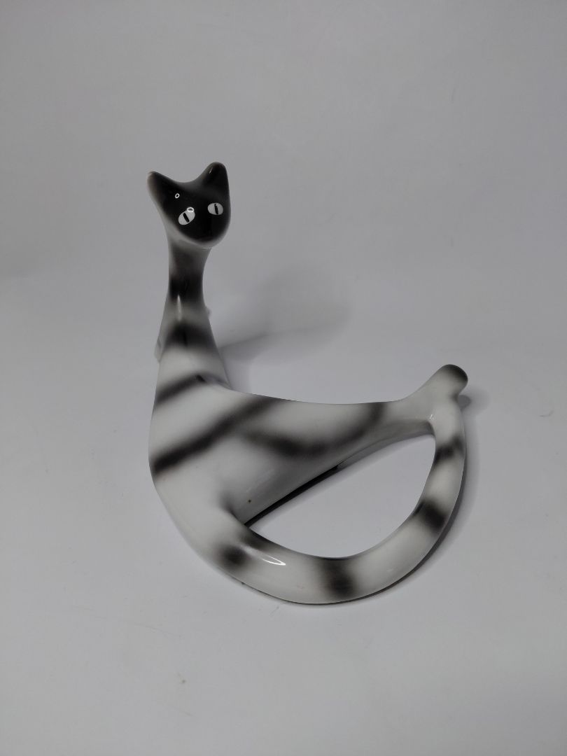 Lying Cat (1960s), Mieczyslaw Naruszewicz for Cmielow