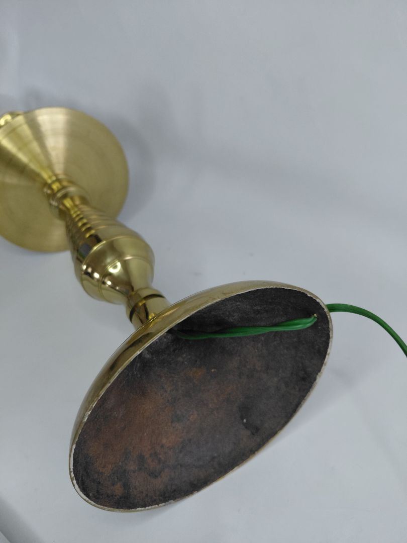 Vintage table lamp (brass)