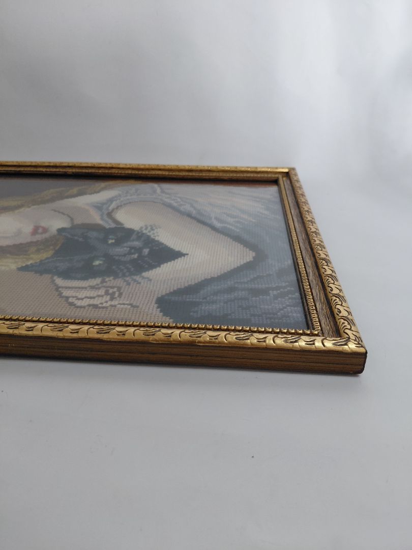 Vintage embroidered picture in frame (37.5x47 cm)