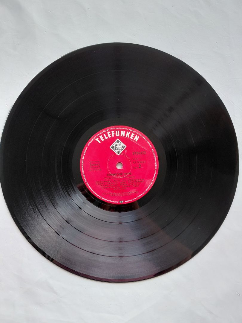 Hammond pops 28 hits on Parade, Klaus Wunderlich
