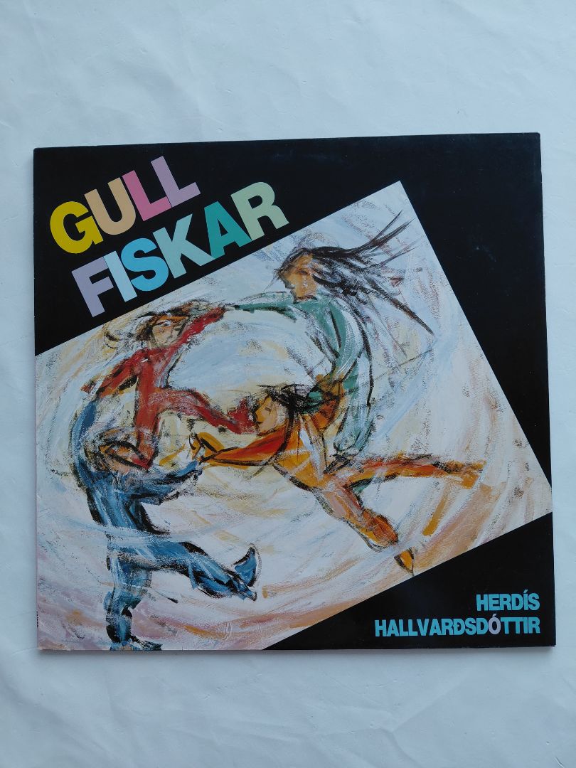 Goldfish, Herdís Hallvarðsdóttir