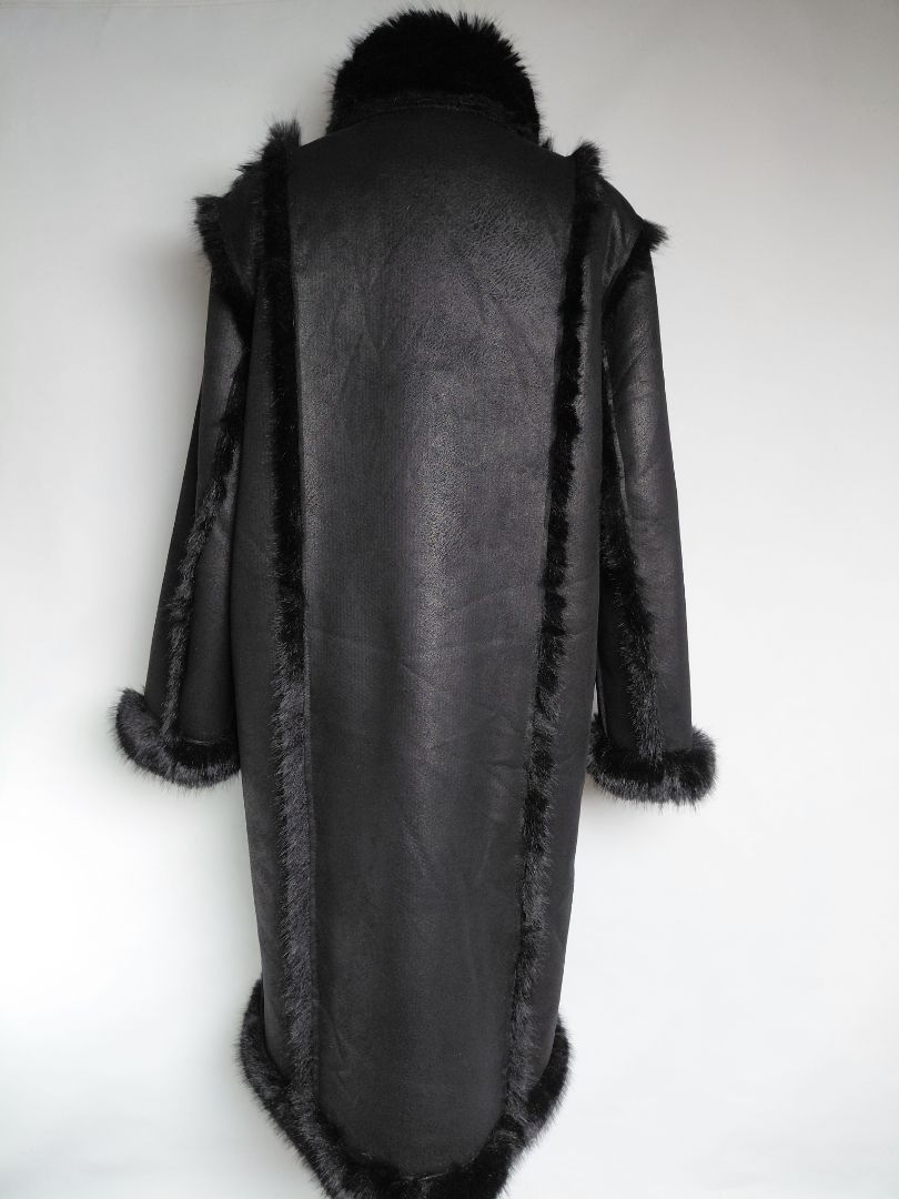 Fur coat (vegan) unused, M, Júník