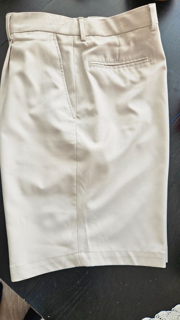 Golf shorts, W34, Walter Hagen