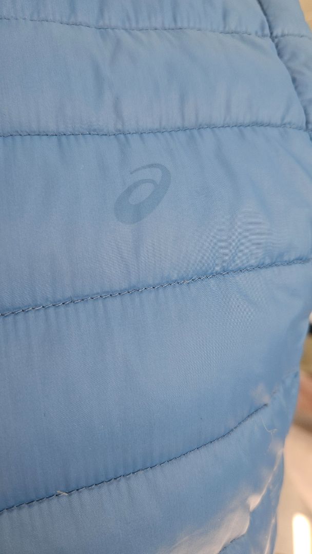 Létt dúnvesti., S, Asics