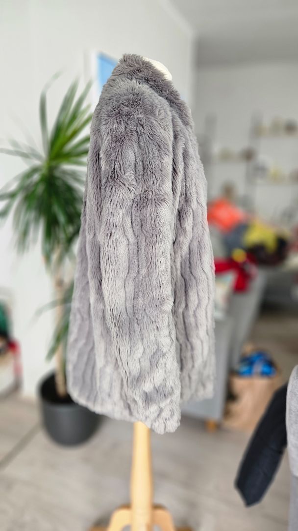 Faux Fur jacket, S