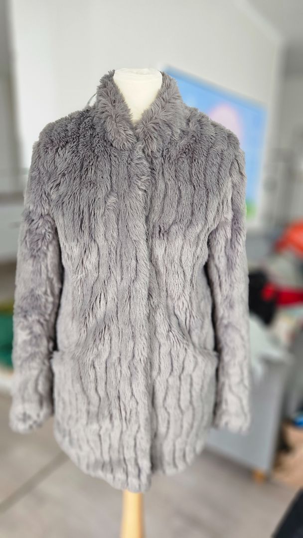 Faux Fur jacket, S