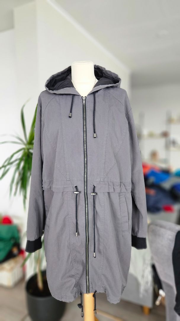 Léttur síður jakki, EUR 42