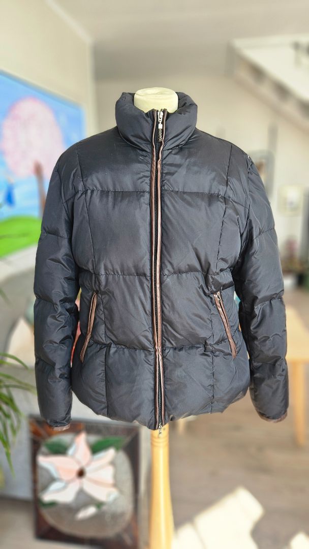 Dúnúlpa, EUR 44