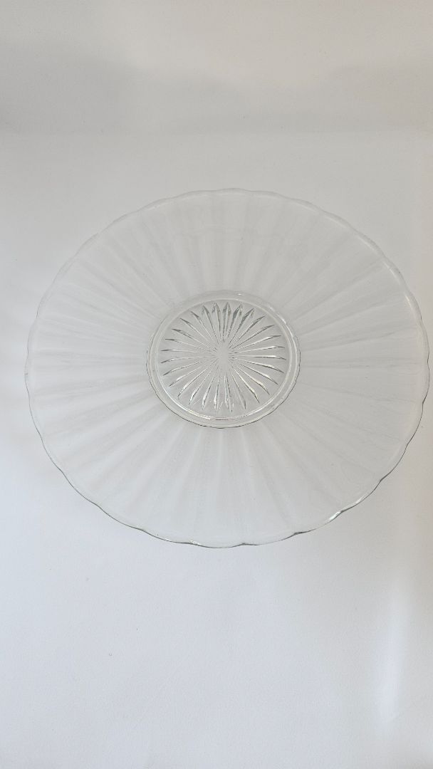 Útskorinn diskur 23 cm