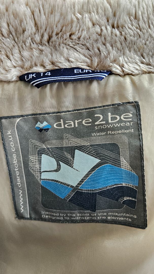 Úlpa, EUR 40, dare2be