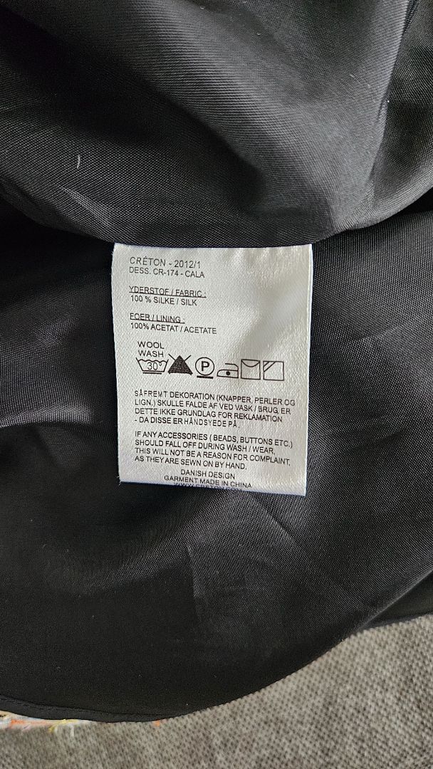 Embroidered dress, EUR 40, Créton