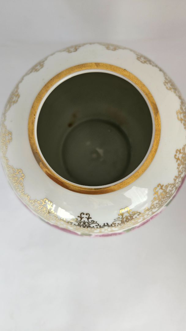 Vintage flower vase (50 years+), Royal Bavaria