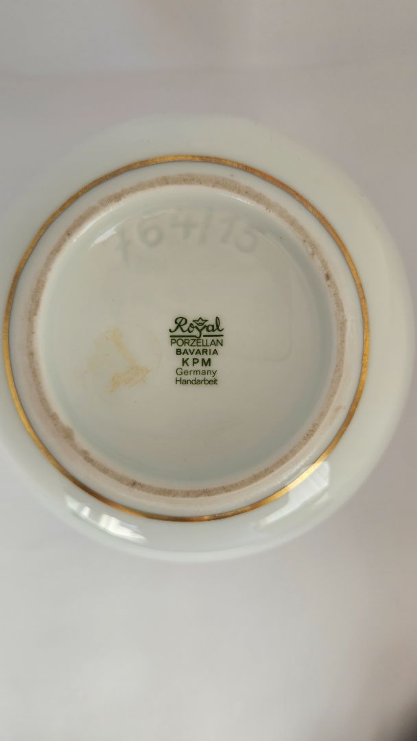Vintage flower vase (50 years+), Royal Bavaria