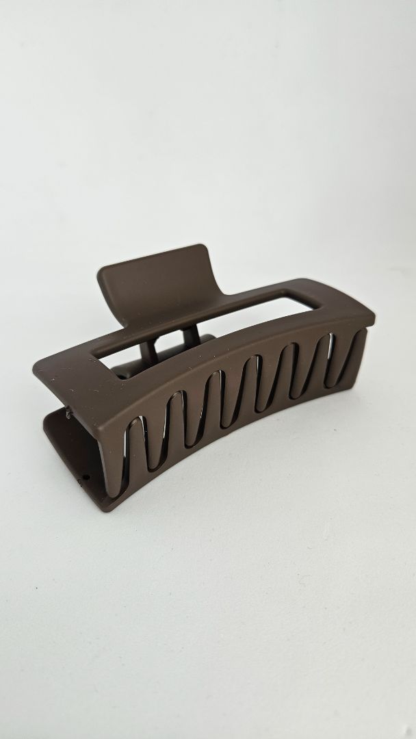 Large hair clip (Dark brown), 106