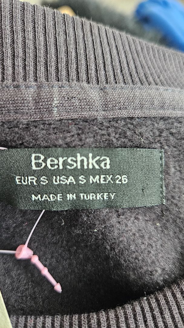 Stutt peysa, S, Bershka