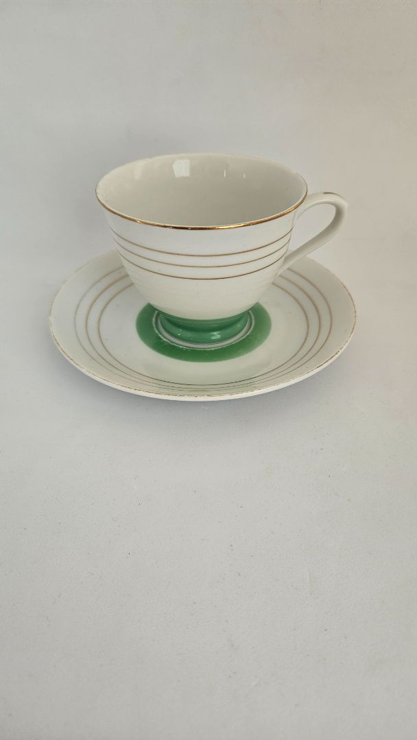 Vintage Art Deco cup set