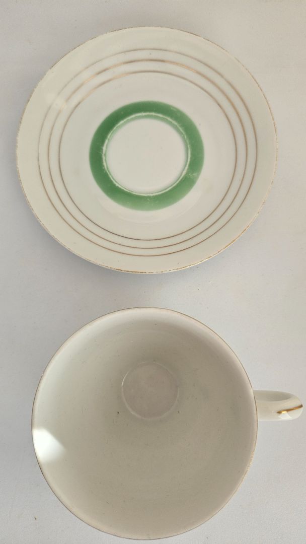 Vintage Art Deco cup set
