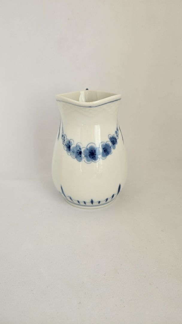 Empire milk jug (vintage), Bing & Gröndahl