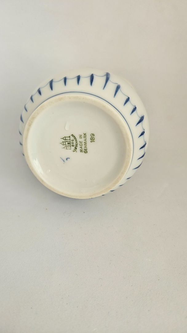 Empire milk jug (vintage), Bing & Gröndahl