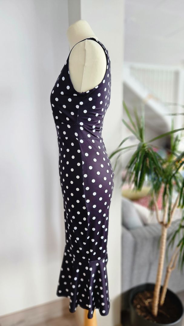 Black dress, M, CBR