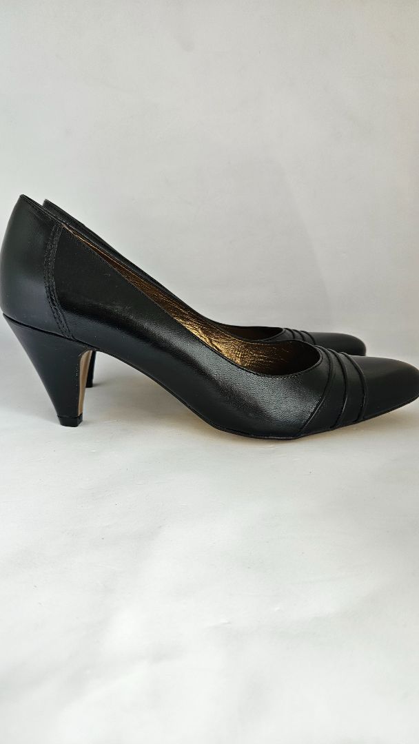 Black leather heels (7 cm), EUR 39, Six Mix