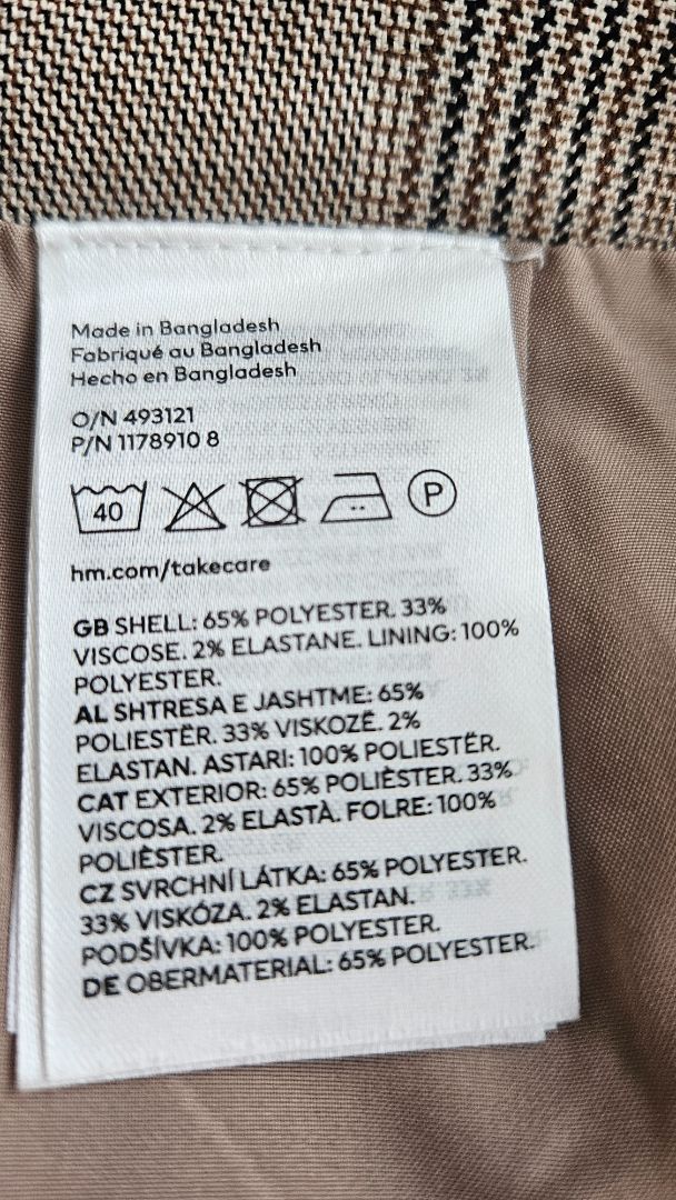 Stutt pils, EUR 40, H&M