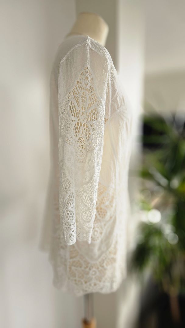 Lace linen blouse, M