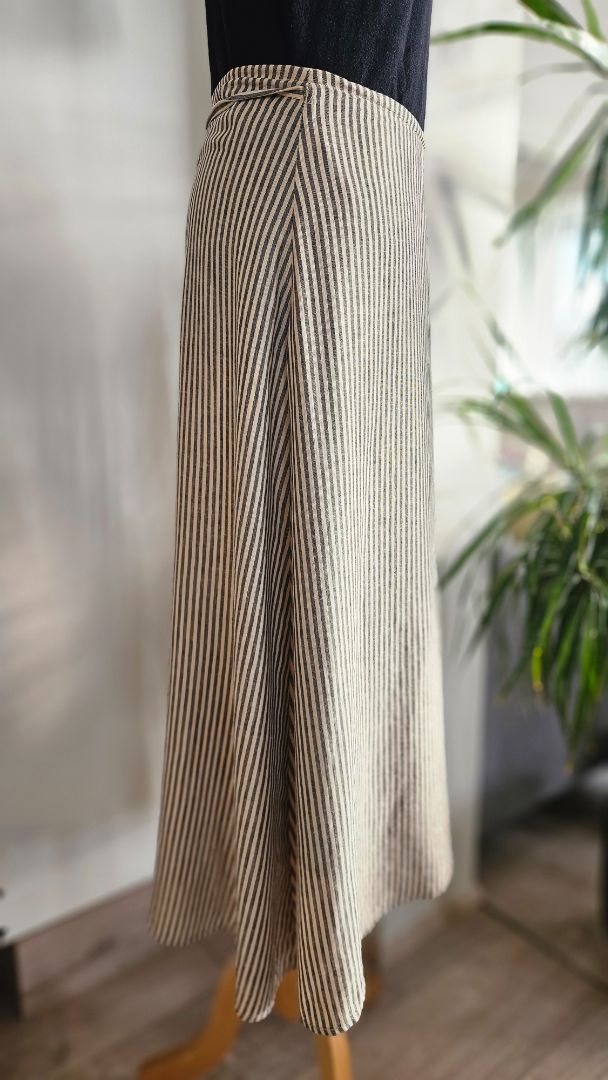 Wrapped linen skirt, M, Lindex