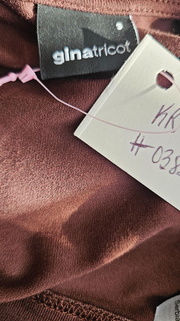 Síðerma bolur með opið bak, S, Gina Tricot