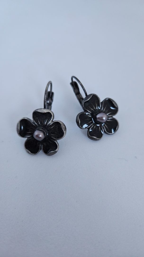 Vintage floral earrings