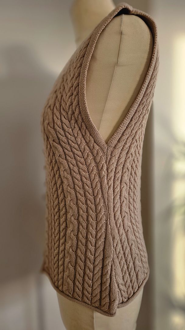 Knitted vest, L, Zara