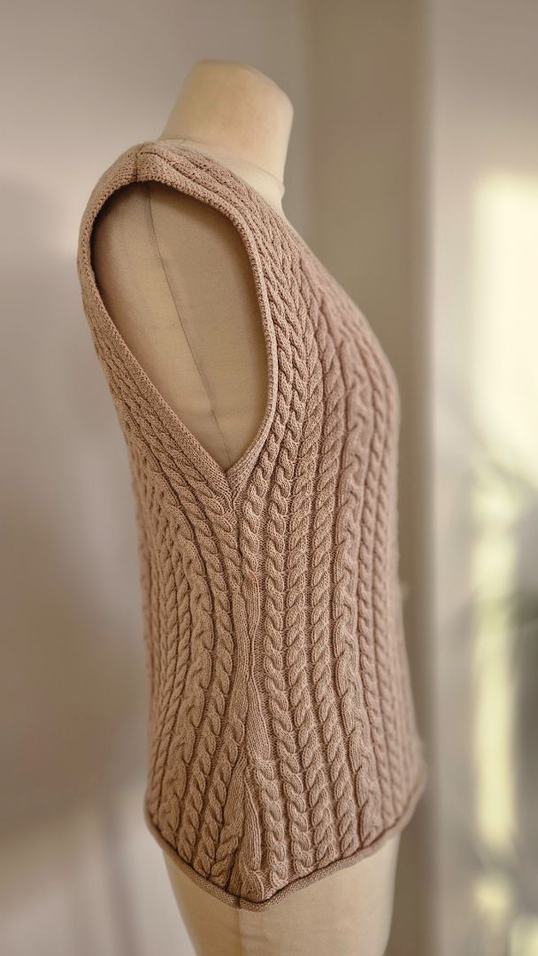 Knitted vest, L, Zara