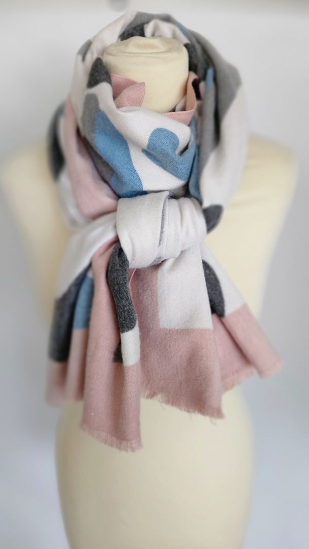 Cashmere scarf