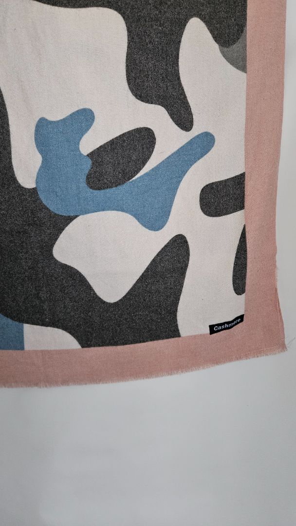 Cashmere scarf