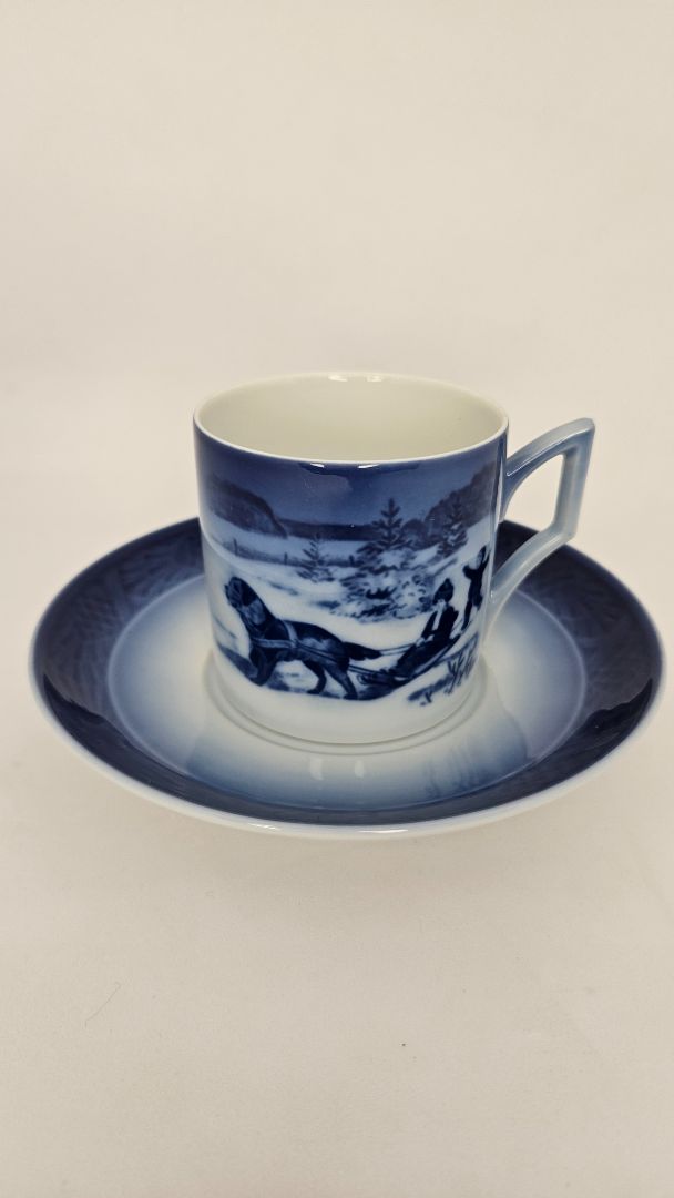 Cup & saucer 1986 (collector's item), Royal Copenhagen