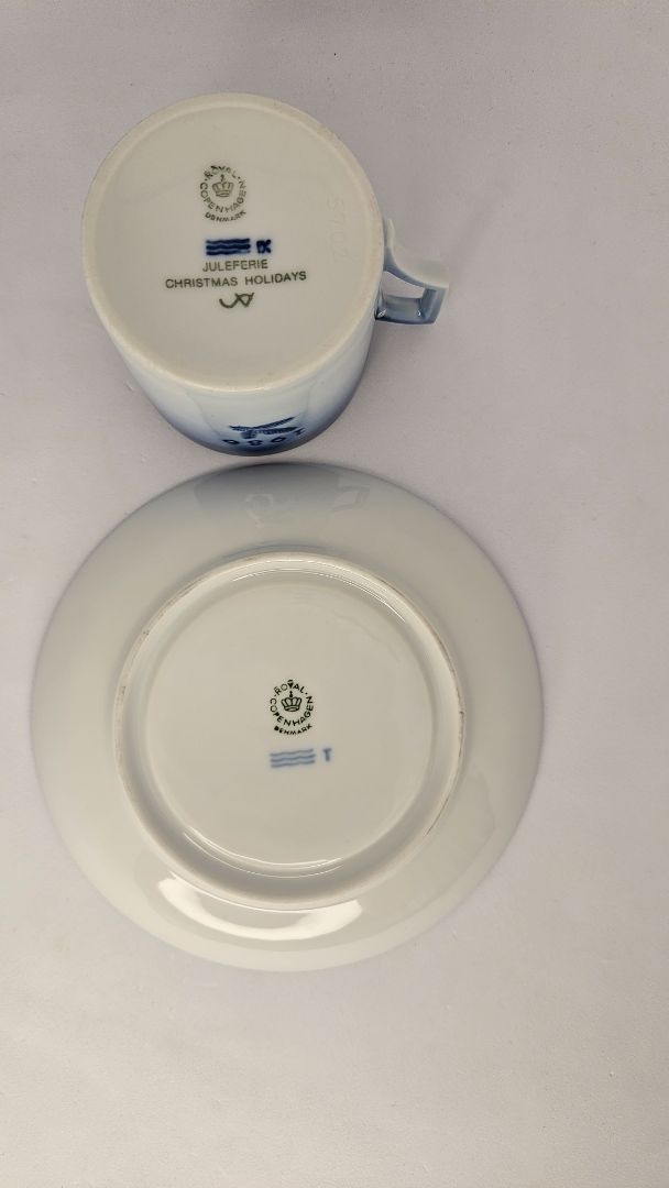 Cup & saucer 1986 (collector's item), Royal Copenhagen
