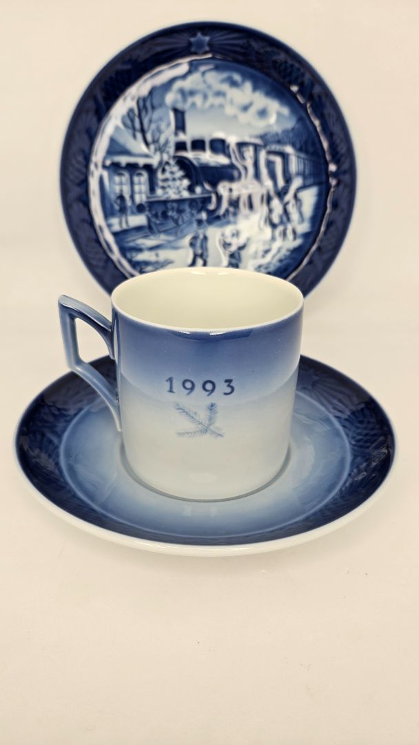 Cup & Saucer 1993 (collector's item), Royal Copenhagen