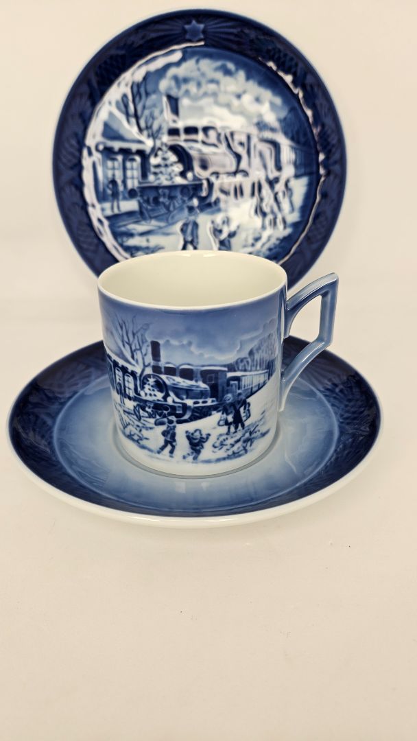 Cup & Saucer 1993 (collector's item), Royal Copenhagen