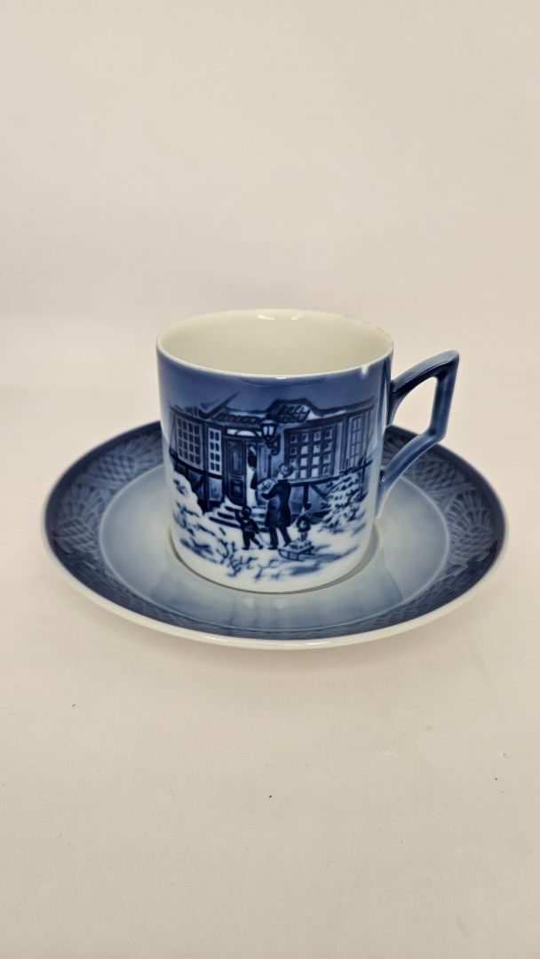 Cup & saucer 1994 (collector's item), Royal Copenhagen