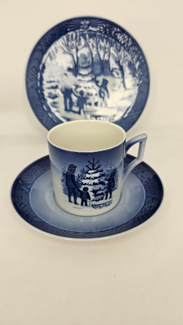 Cup & Saucer 1979 (collector's item), Royal Copenhagen